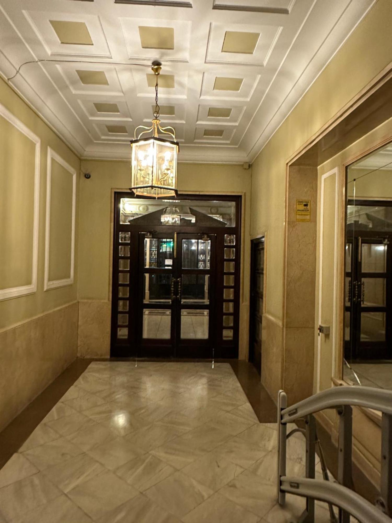 ולנסיה Mirador 1 Del Mercado Central - Habitacion Con Bano Privado En El Centro De La Ciudad Vella מראה חיצוני תמונה