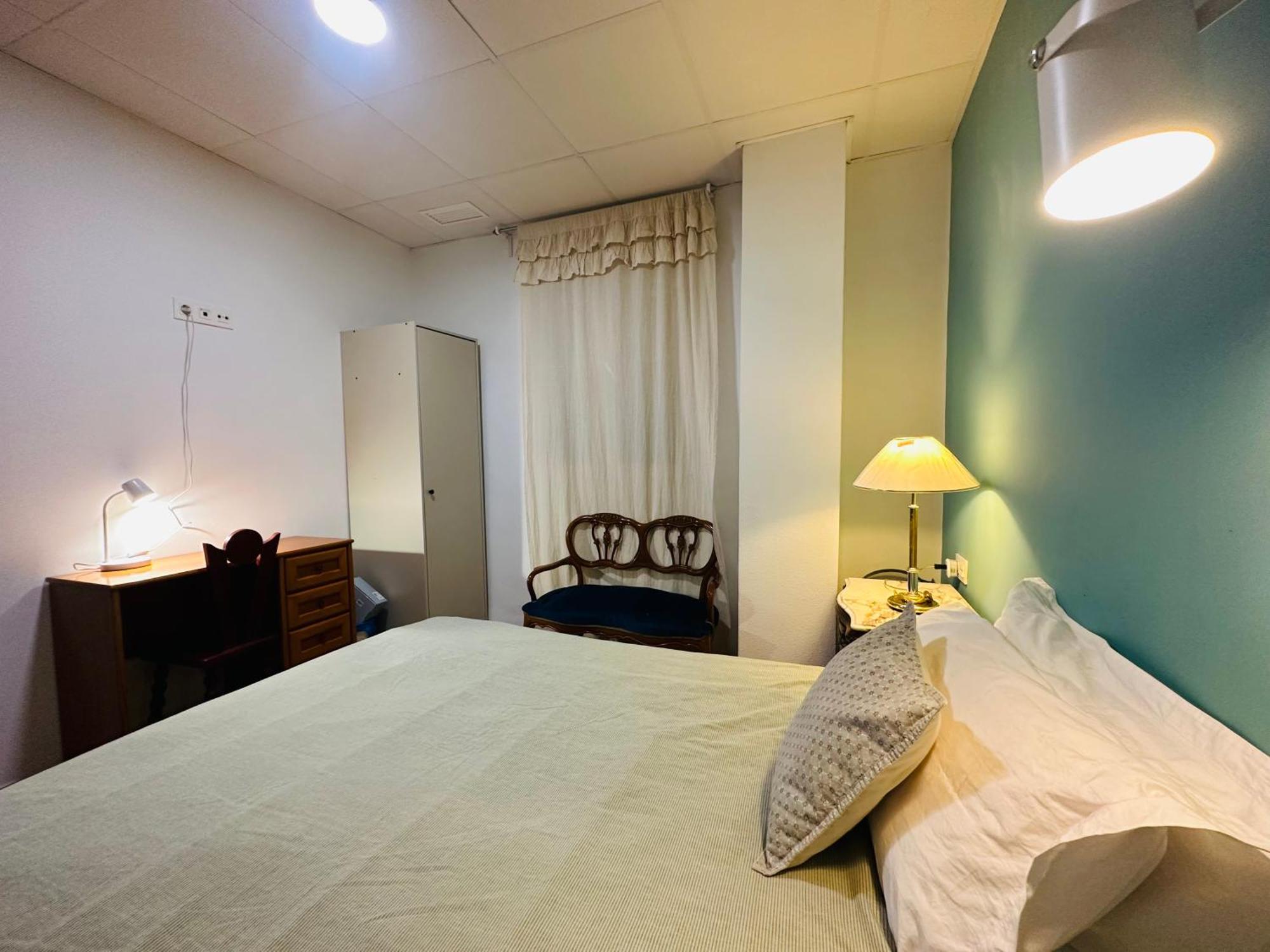ולנסיה Mirador 1 Del Mercado Central - Habitacion Con Bano Privado En El Centro De La Ciudad Vella מראה חיצוני תמונה